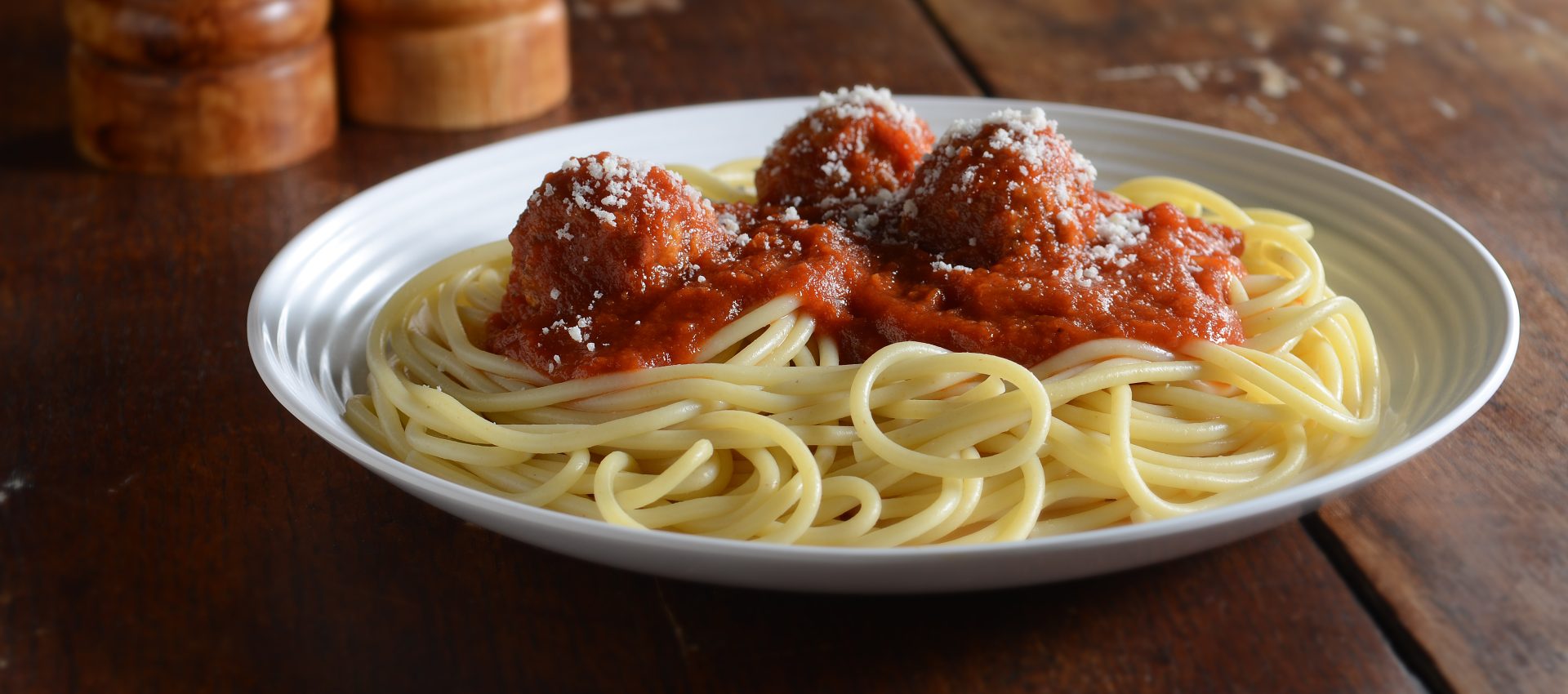 Vegetable-spaghetti-and-meatballs-1-HR-1920x850 Easy Weeknight Spaghetti and Meatballs